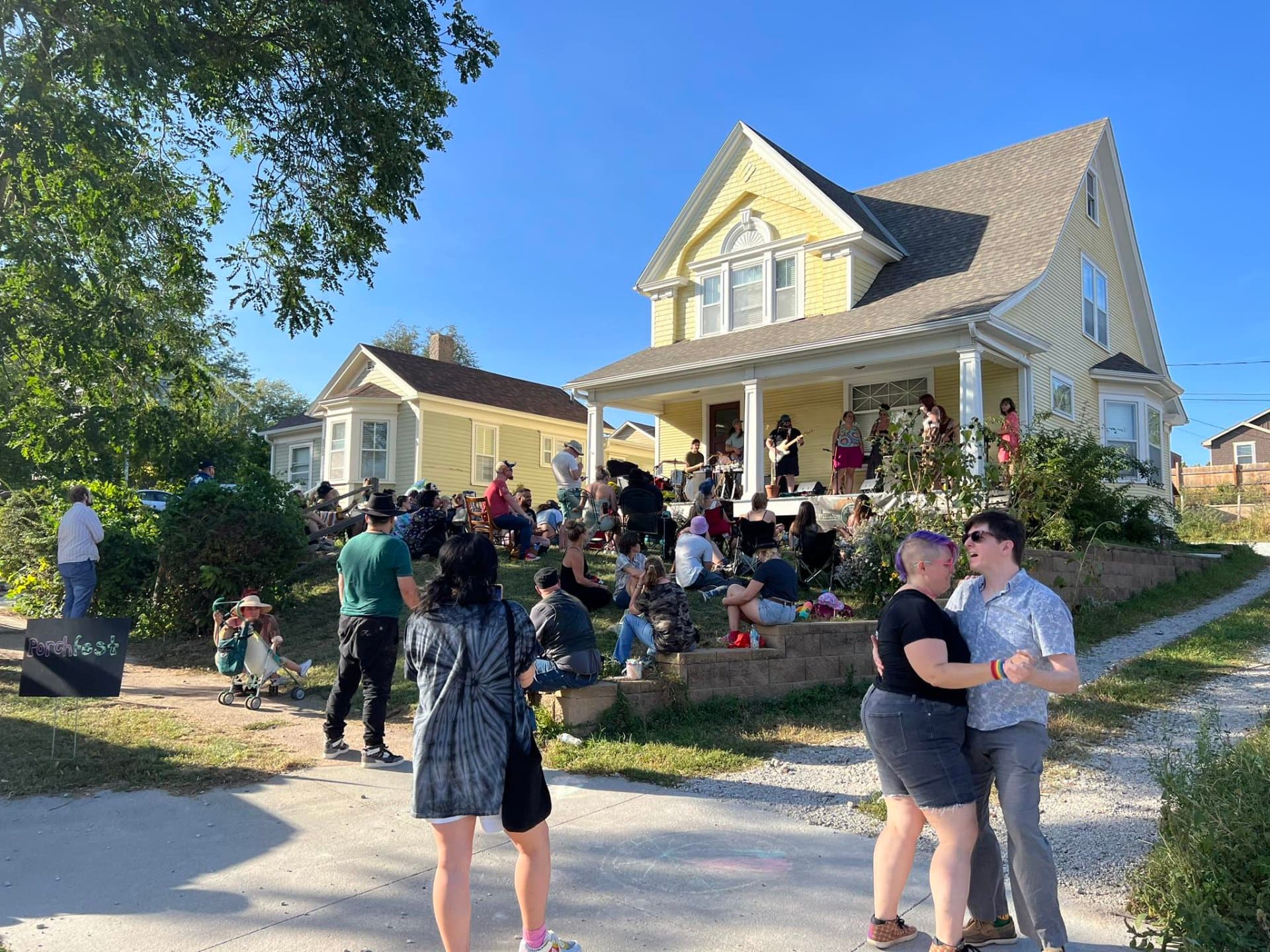 Porchfest OMA