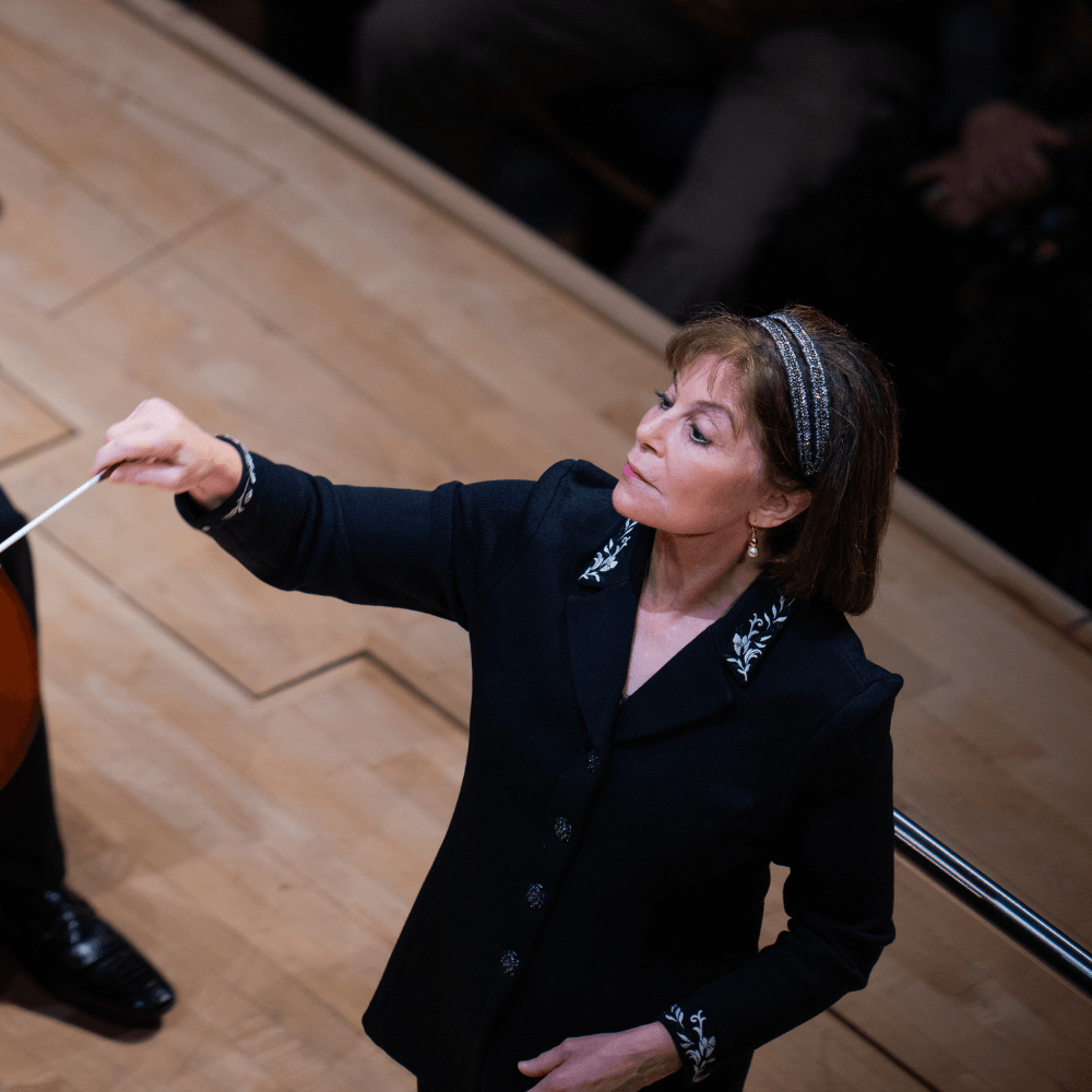 Falletta Conducts Gershwin & Strauss