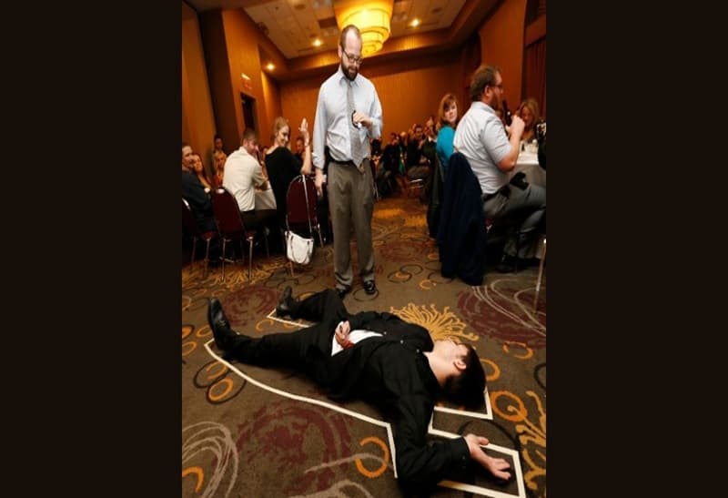 The Dinner Detective True Crime Murder Mystery Dinner Show - Omaha, NE